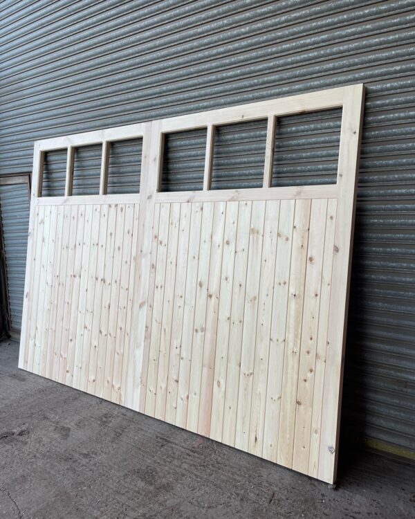 Overview image of a super heavy duty wooden garage door