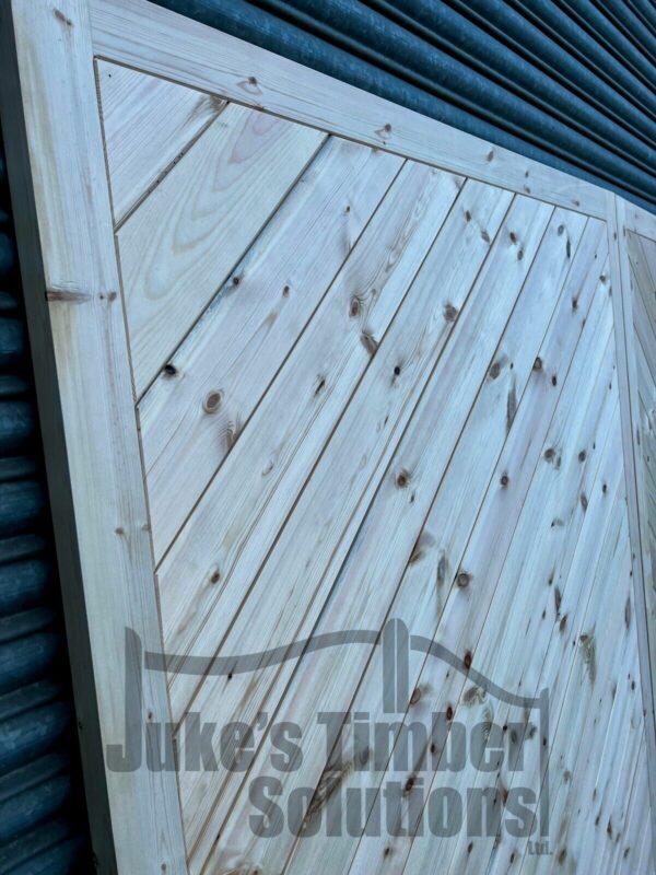 Close up of detailing on a super heavy duty herringbone garage door