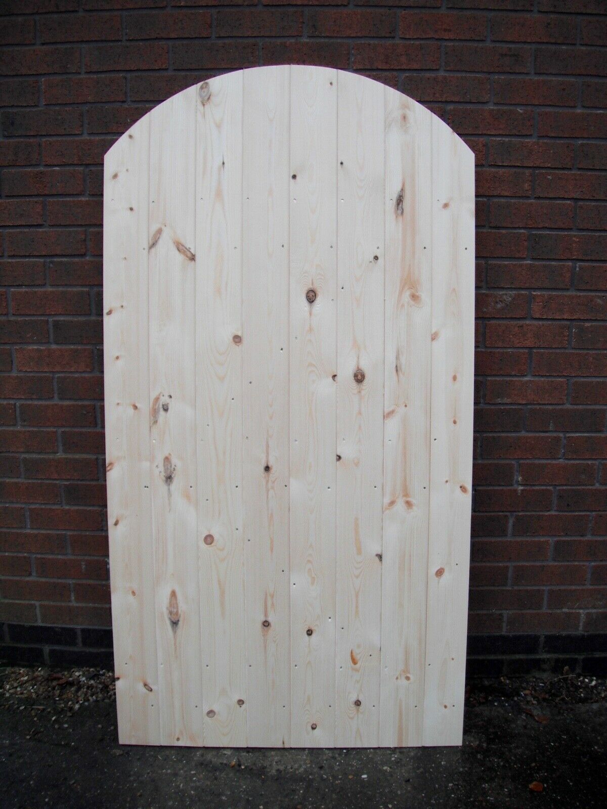 Curved top 5ft wooden garden gate