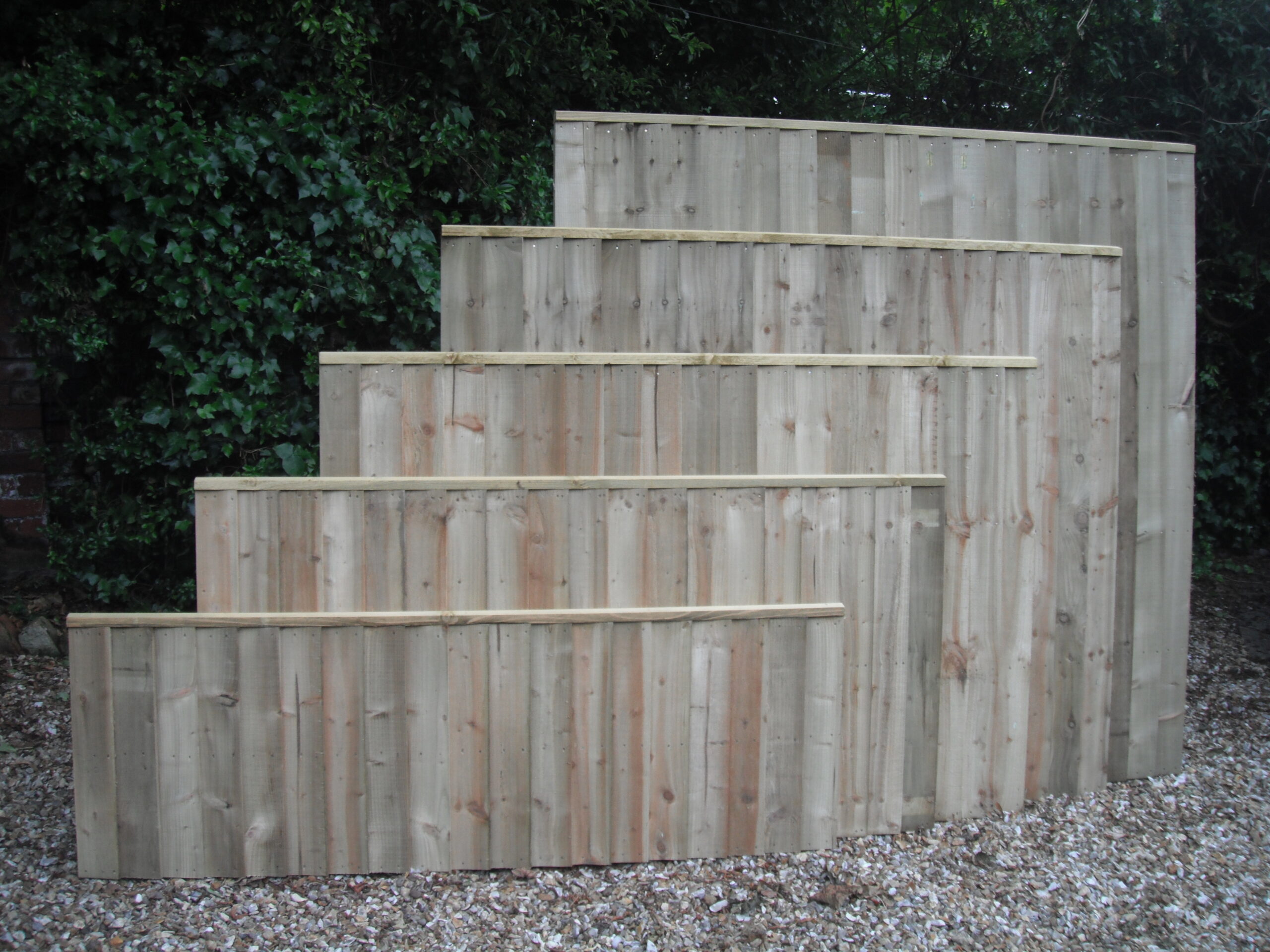 5 sizes of heavy duty wooden fence panels