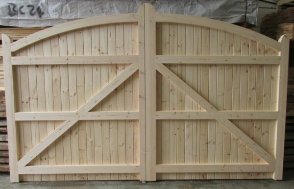 Overview of the rear of softwood bow top driveway gates, showing morticing and tenoning details