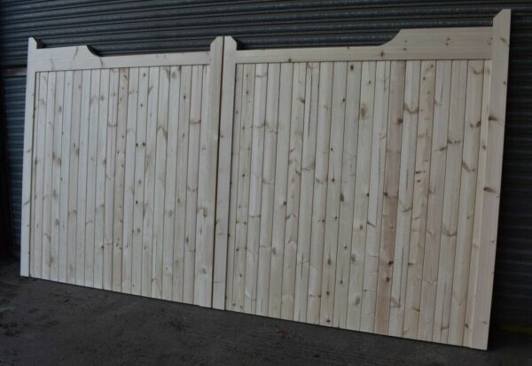 Front of softwood gun stock driveway gates