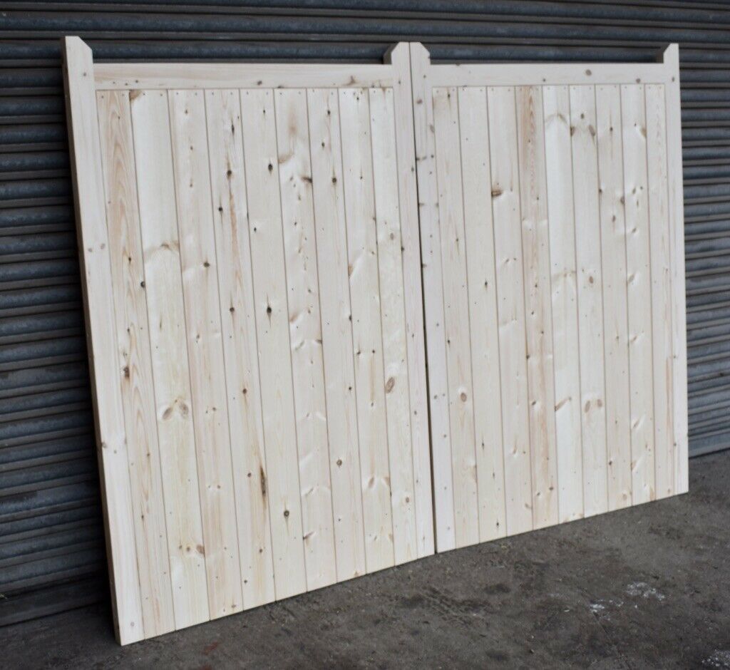 5ft wooden driveway gates